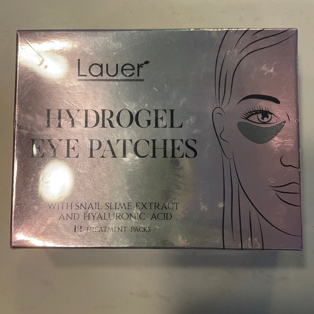 NWT Hydrogel Eye Patches for Under Eye Treatment. 12 count. Unopened package.
